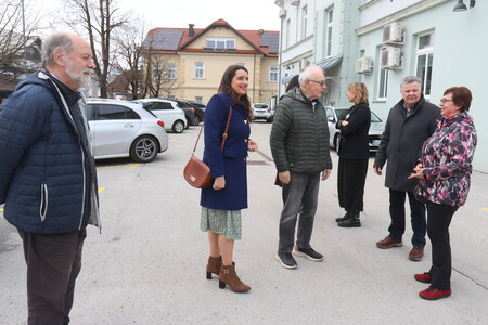 IVO LAH MATEMATIK ZNAMKA OB 130 LETNICI ROJSTVA in obisk Simona Kustec in prof. Pisanski 09 FOTO LJUBO VUKELIČ